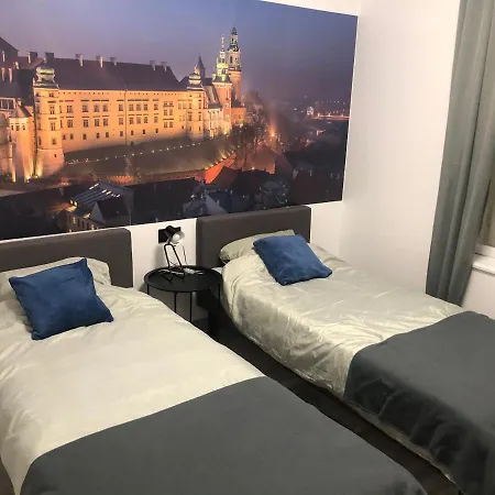 Szeroka- Broadway 10 *